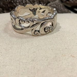 Authentic BRIGHTON Heart Scrolled Hinged Bangle Bracelet